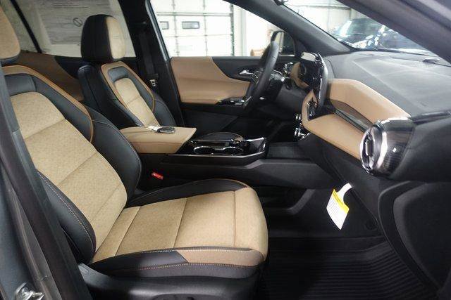 New 2026 Chevrolet Equinox ACTIV w/ Convenience Package III FWD image 25