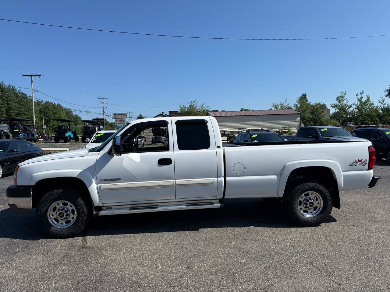 Used 2004 Chevrolet Silverado 2500 LS w/ Skid Plate Package AWD/4WD image 5