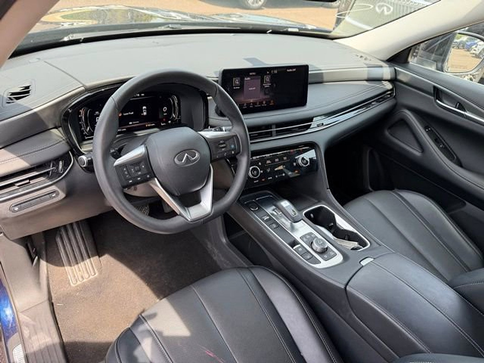 Certified 2023 INFINITI QX60 Luxe w/ Cargo Package AWD/4WD image 12