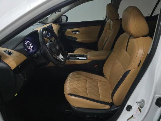 Used 2024 Nissan Sentra SV w/ SV Premium Package image 7