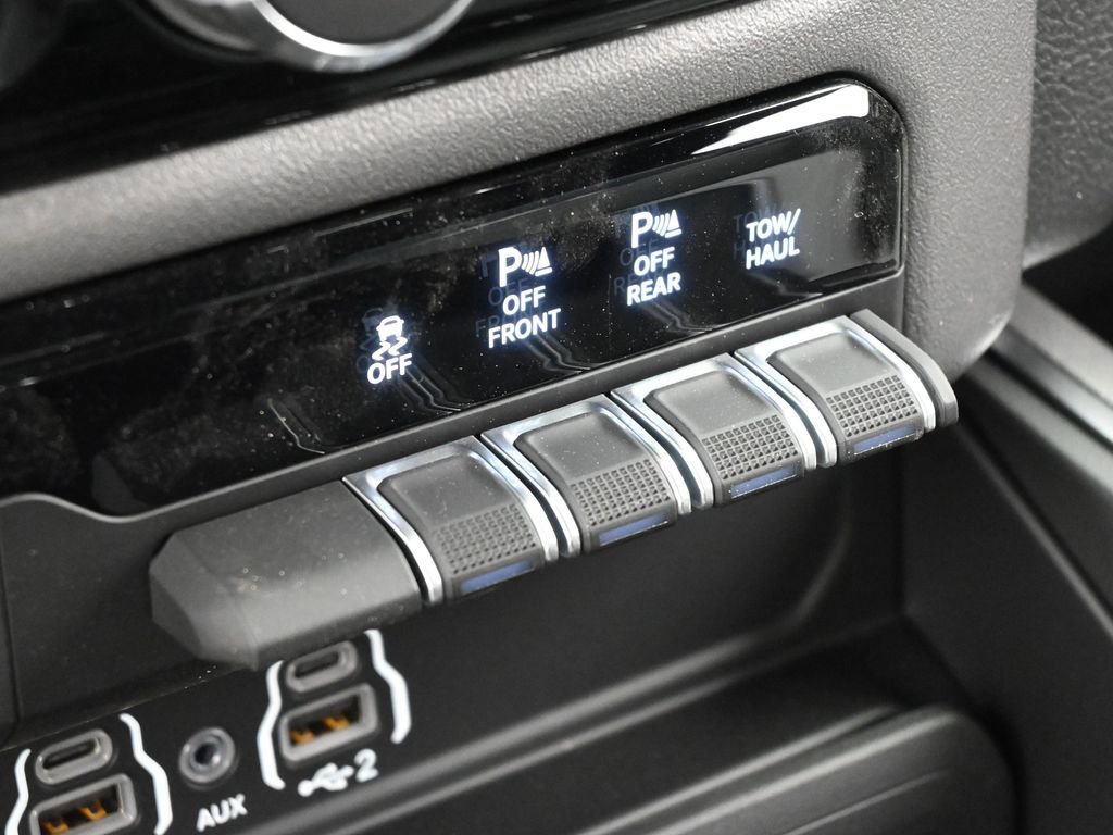 Used 2026 RAM 1500 Big Horn AWD/4WD image 23