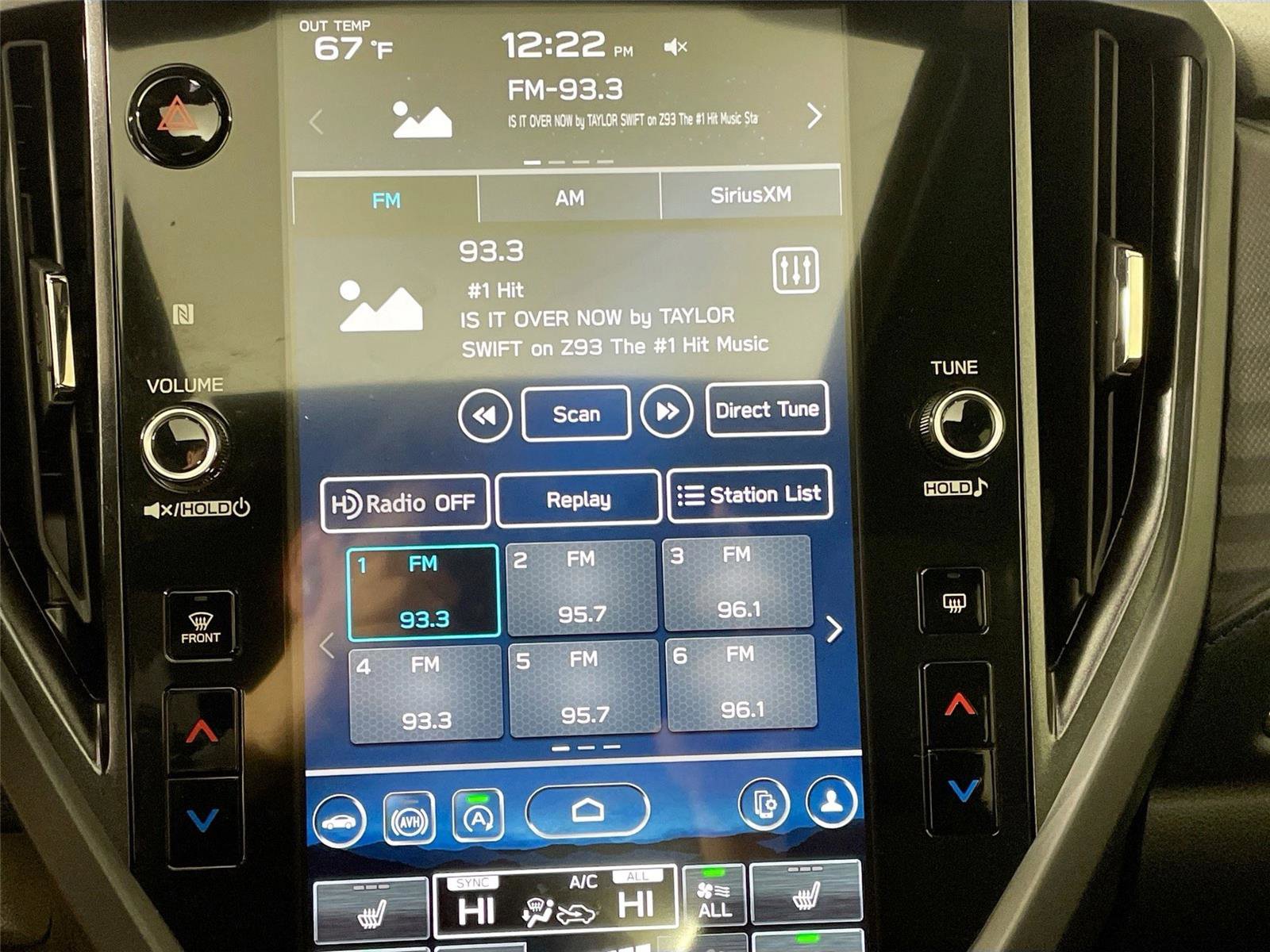 Used 2025 Subaru Forester Premium image 7