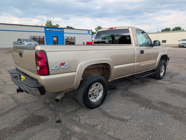 Used 2004 Chevrolet Silverado 2500 LS w/ Snow Plow Prep Package AWD/4WD image 9