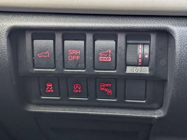 Used 2023 Subaru Forester Limited AWD/4WD image 25