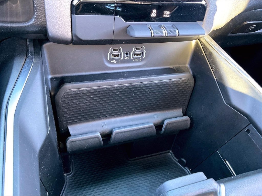 Used 2024 RAM 1500 Big Horn AWD/4WD image 32