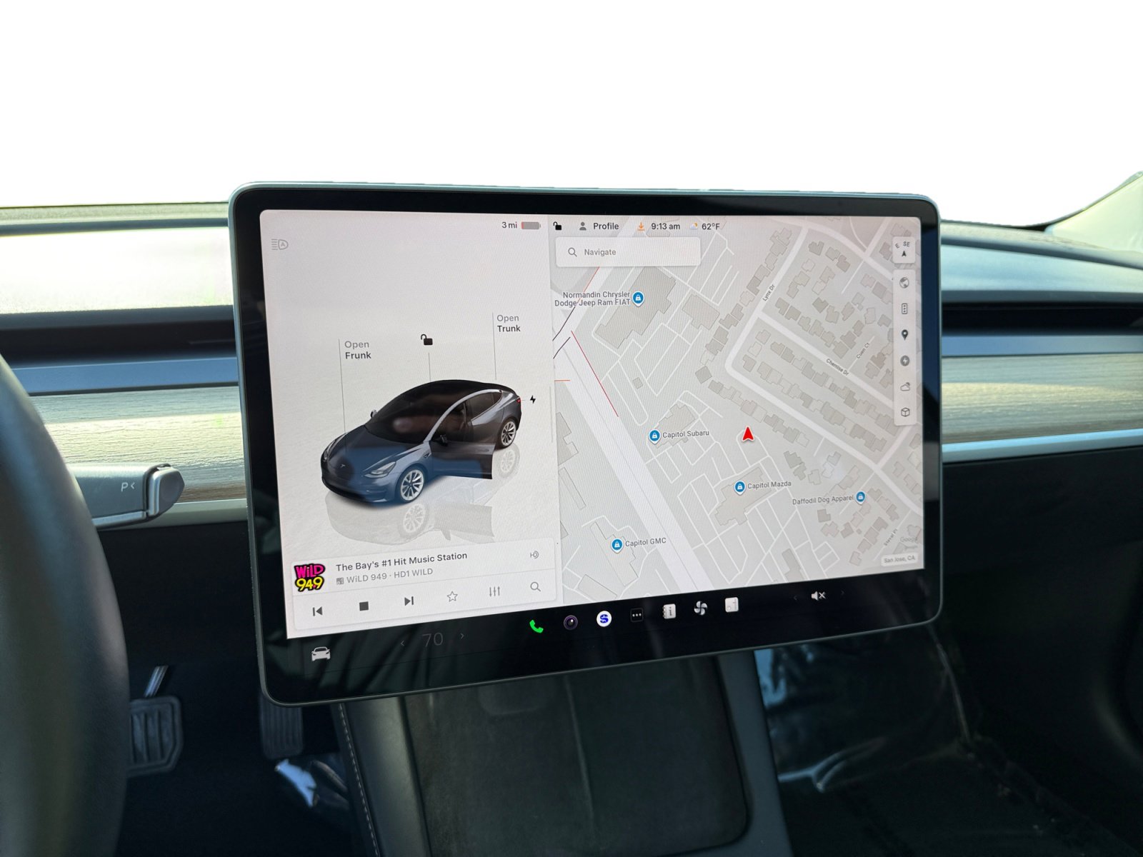 Used 2023 Tesla Model 3 Standard Range image 12