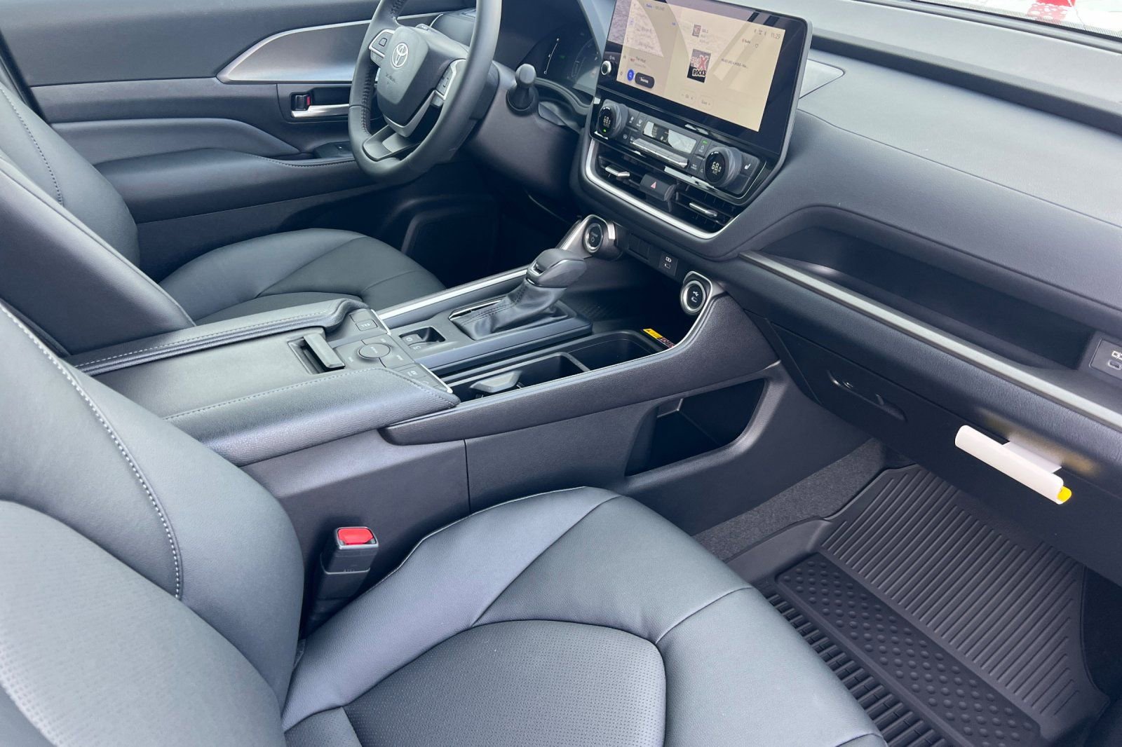 New 2026 Toyota Grand Highlander XLE image 14