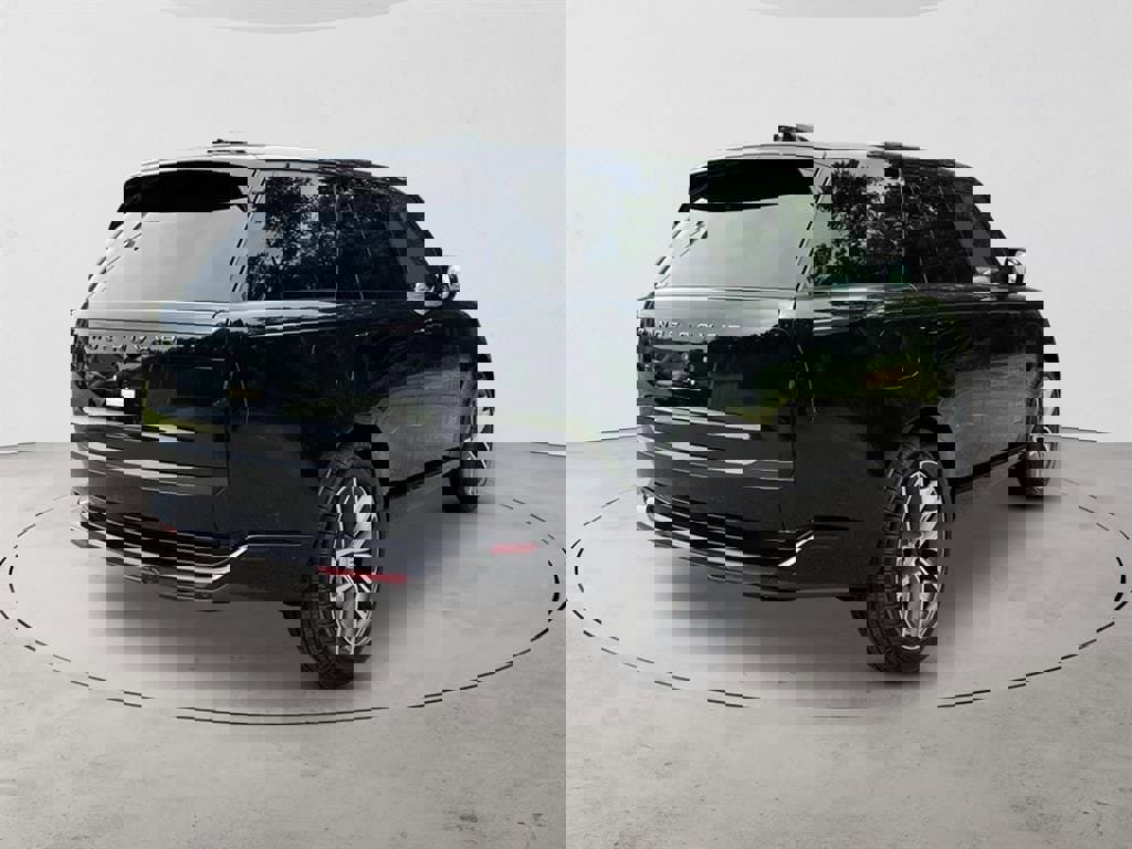New 2025 Land Rover Range Rover SE image 5