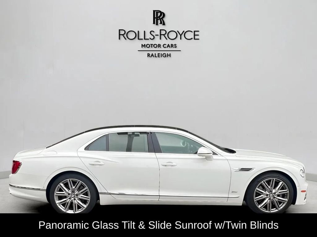Used 2022 Bentley Flying Spur Plug-In Hybrid image 7