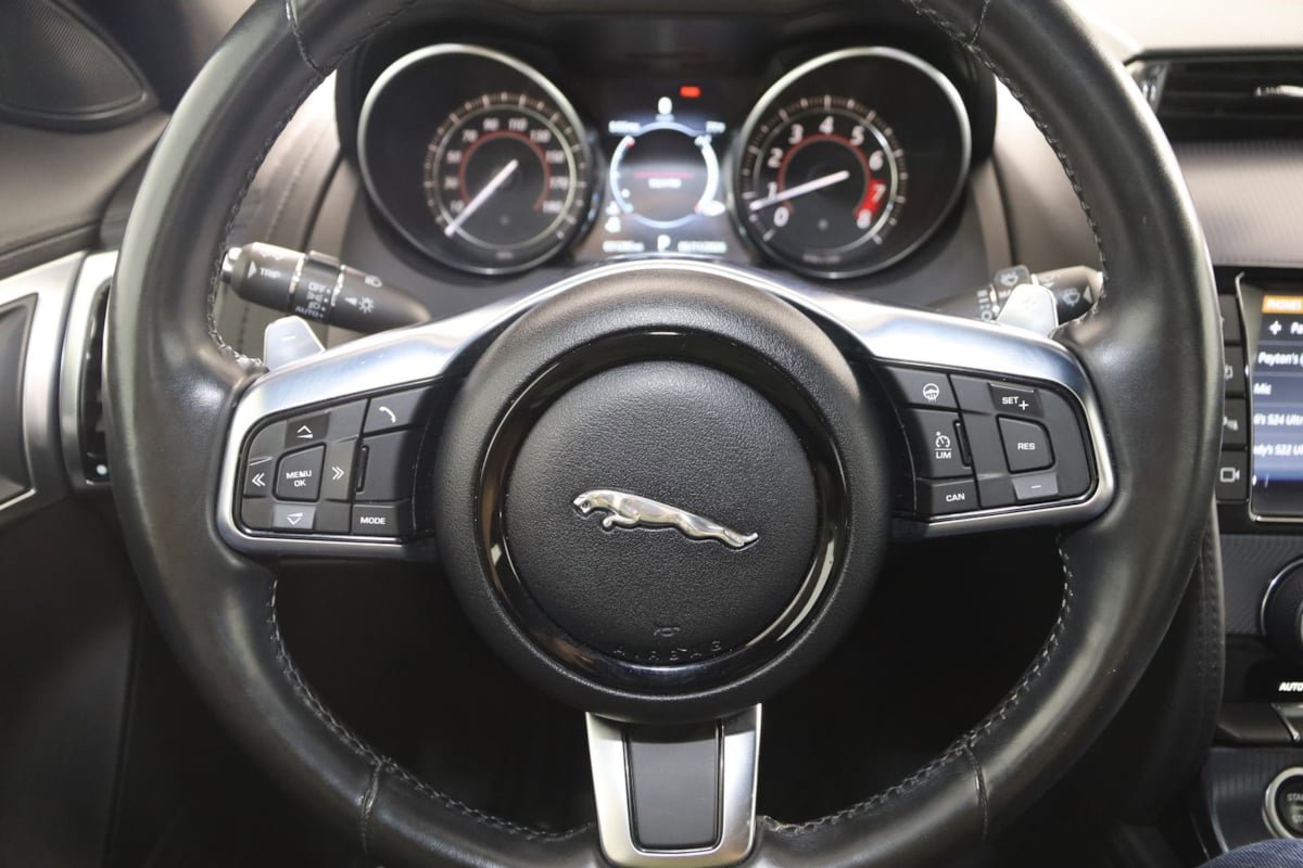 Used 2018 Jaguar F-TYPE R-Dynamic RWD image 56