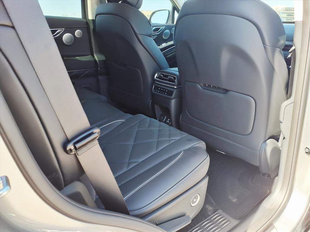 Certified 2026 Genesis GV80 3.5T Prestige image 13