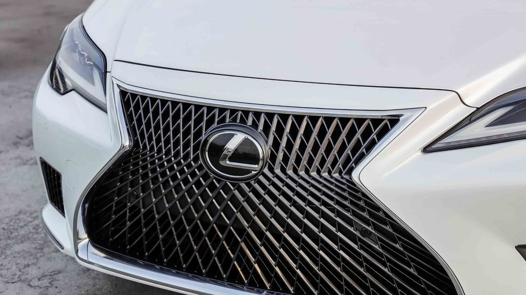 Used 2021 Lexus LS 500 w/ Interior Upgrade Package image 6