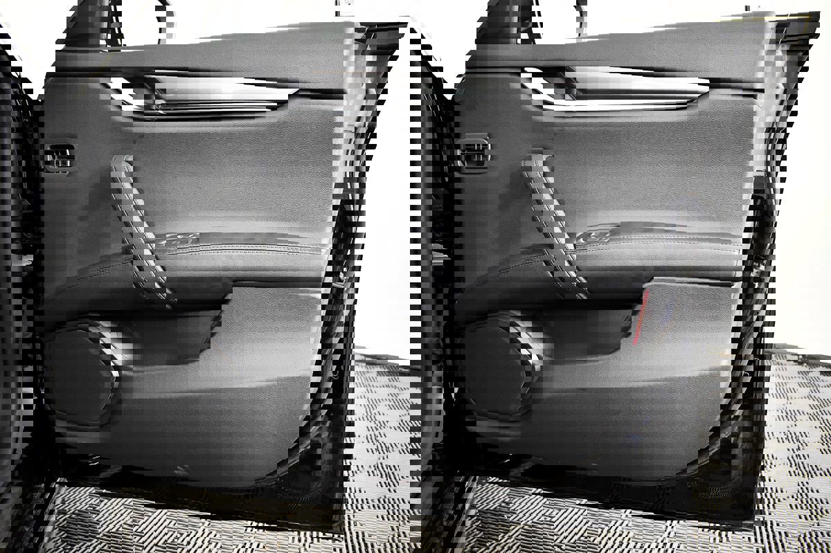 Used 2017 Maserati Ghibli image 46