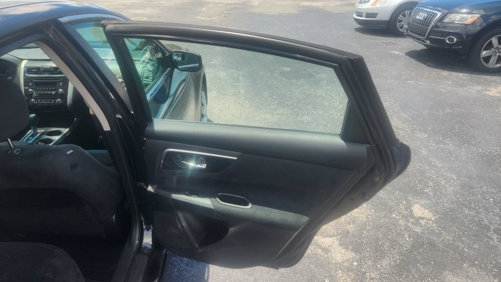 Used 2015 Nissan Altima 2.5 S FWD image 13