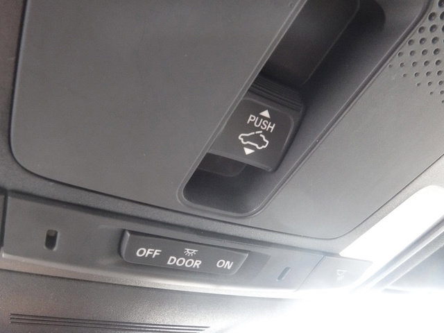 Used 2024 Honda CR-V Sport Touring image 37