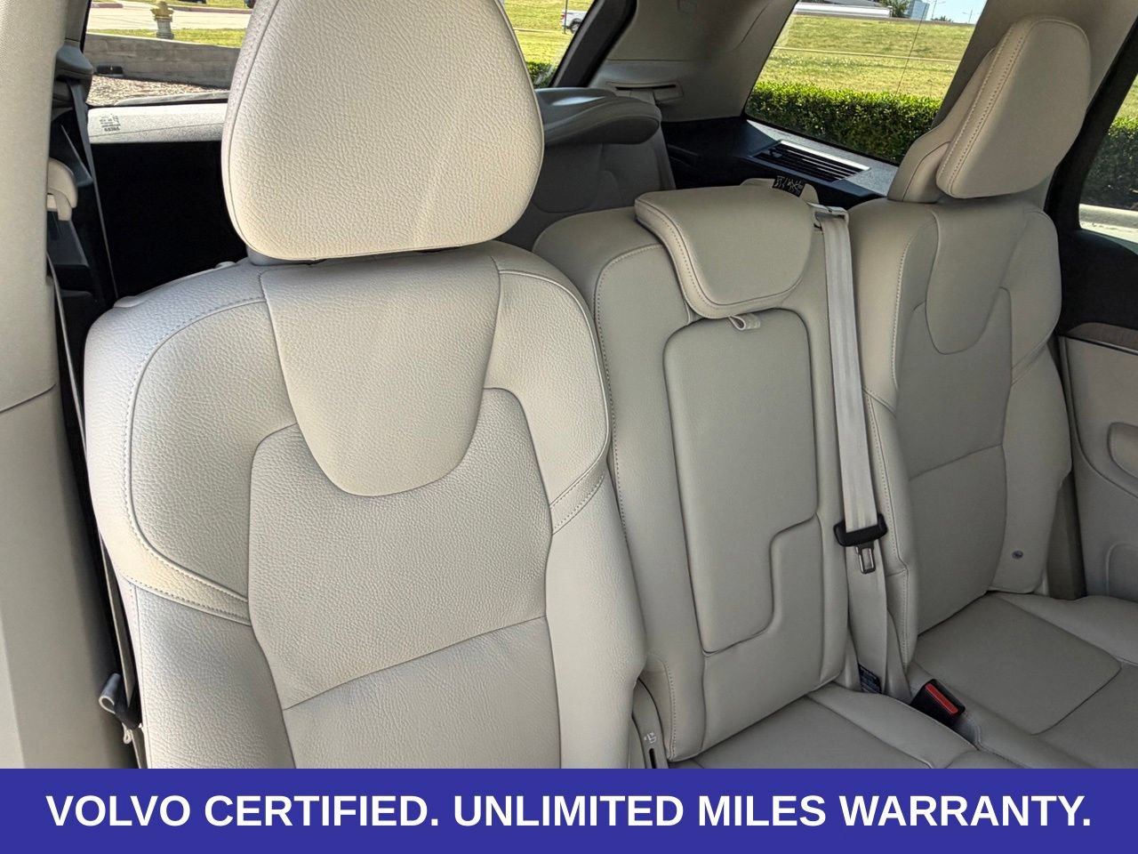Certified 2025 Volvo XC90 T8 Plus AWD/4WD image 33