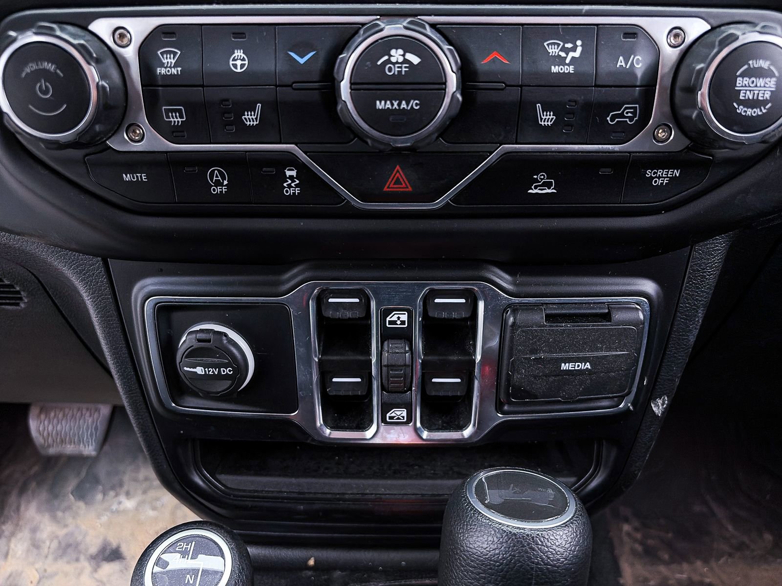 Used 2023 Jeep Wrangler Unlimited Sport AWD/4WD image 23