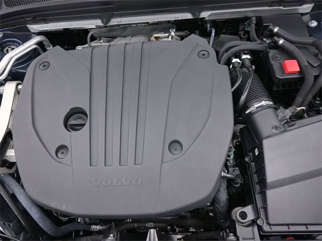 Used 2024 Volvo V60 B5 Cross Country Plus image 35