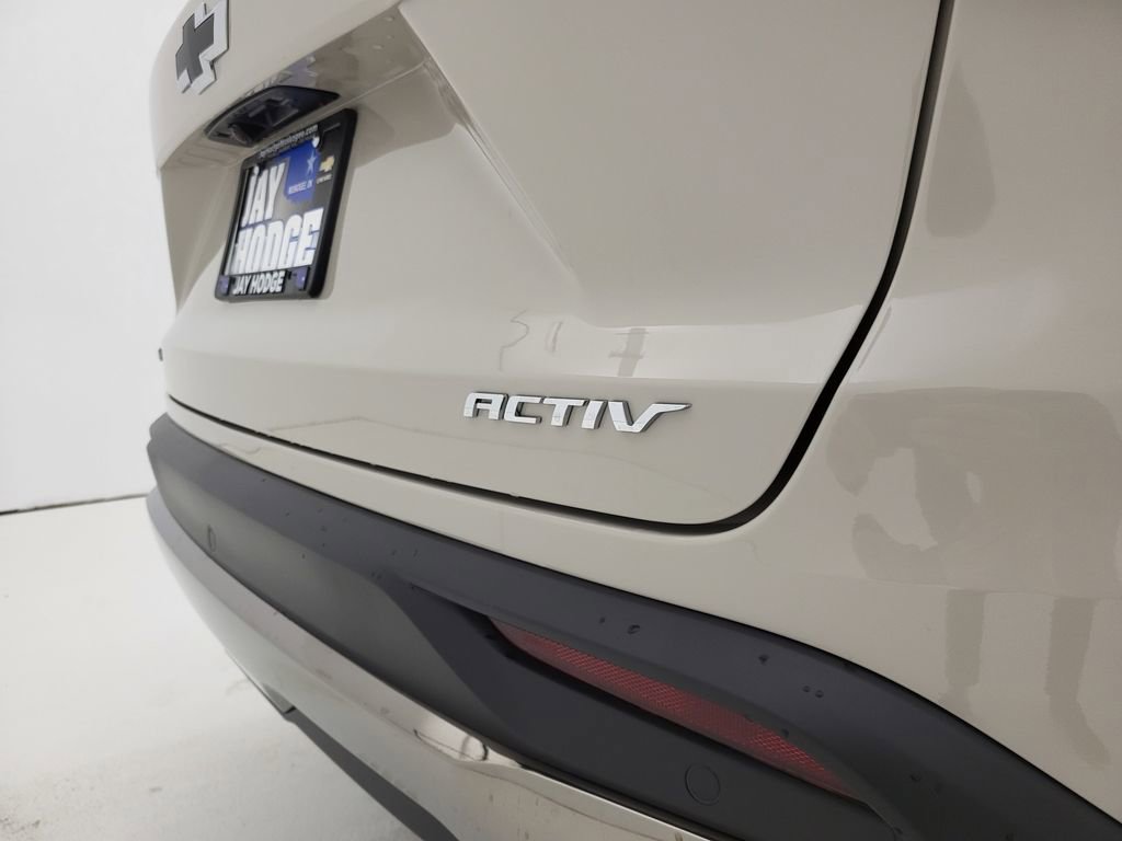 New 2026 Chevrolet Trax LS FWD image 21