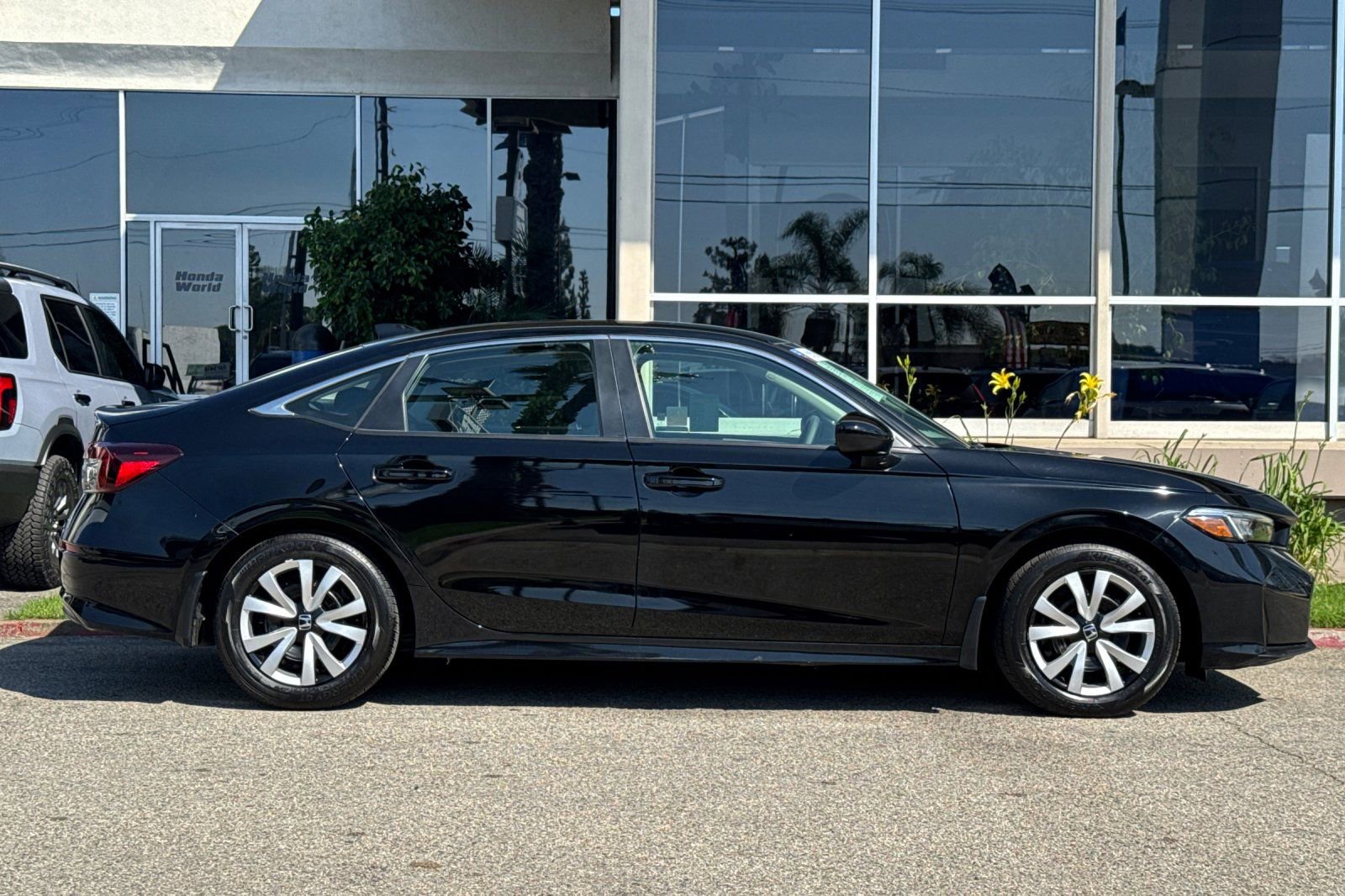 Used 2025 Honda Civic LX image 3