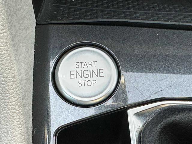 Used 2022 Volkswagen Tiguan SEL R-Line image 35