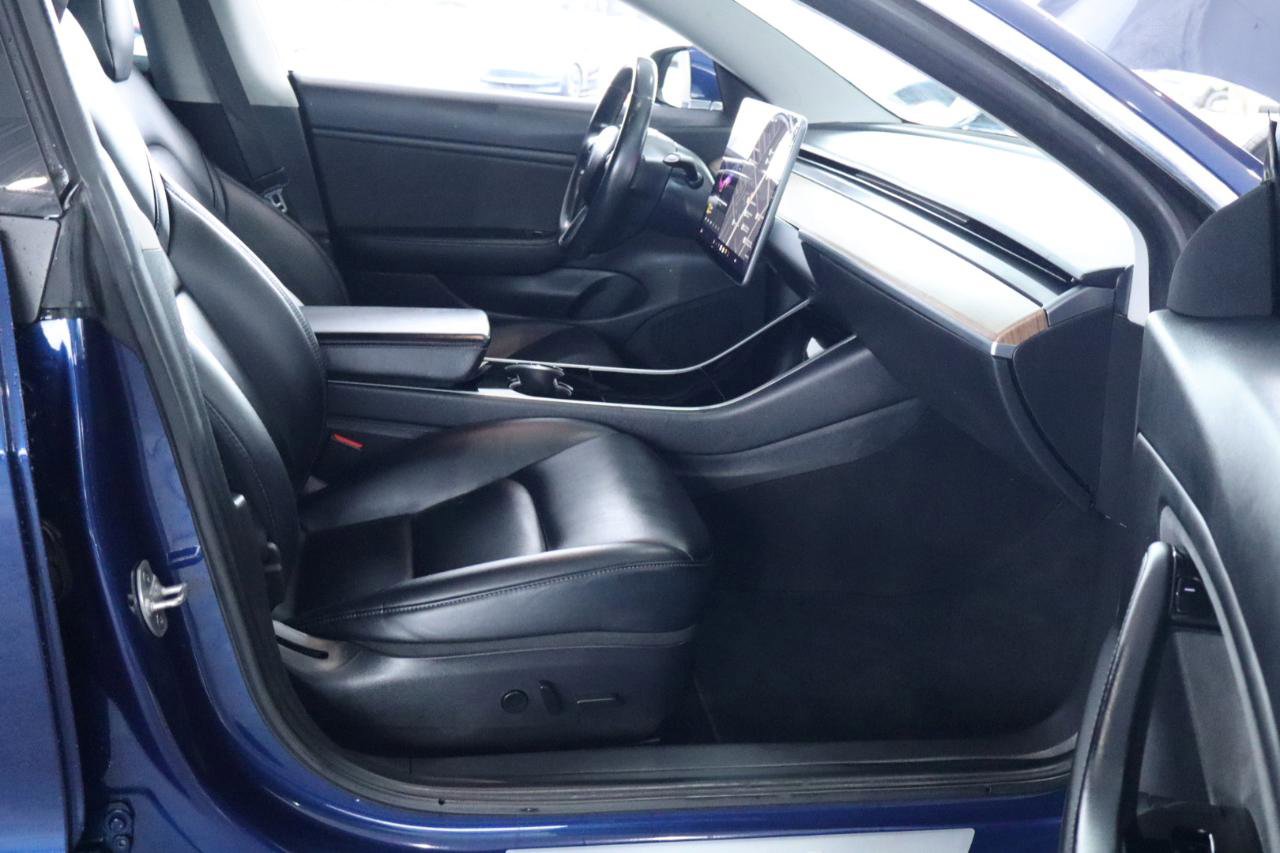 Used 2018 Tesla Model 3 Mid Range RWD image 35
