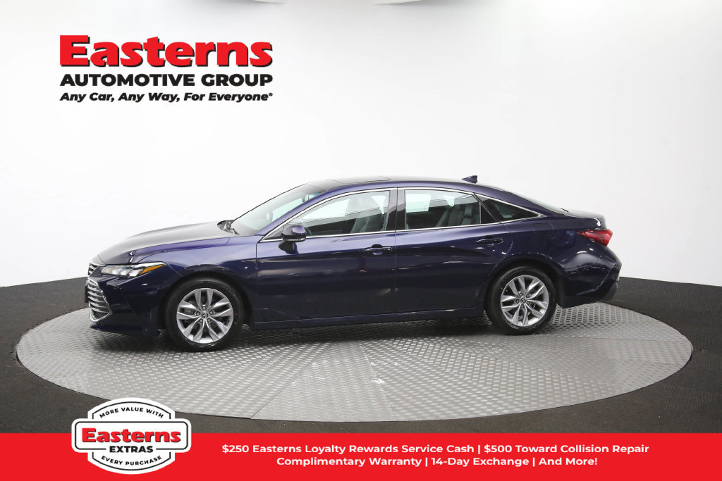 Used 2022 Toyota Avalon XLE w/ Moonroof Package FWD image 61