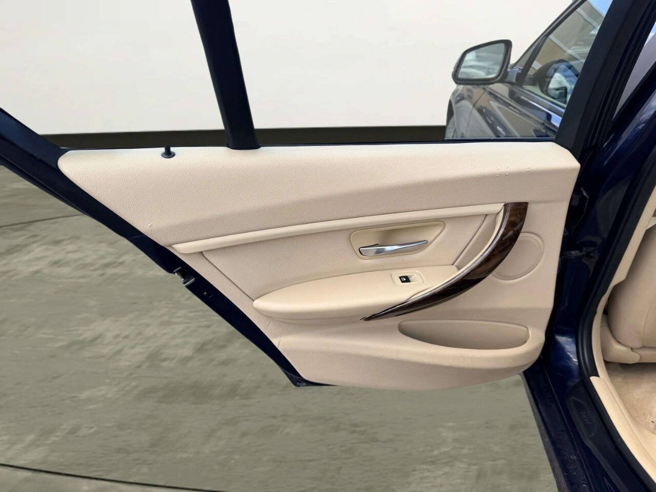 Used 2013 BMW 328i xDrive Sedan AWD/4WD image 22