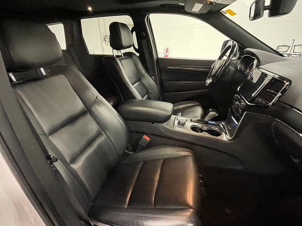Used 2021 Jeep Grand Cherokee Limited image 26
