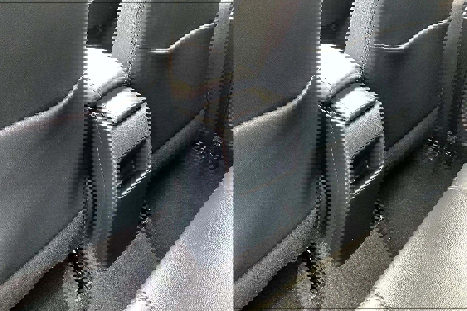 Used 2022 Toyota Corolla XSE image 10