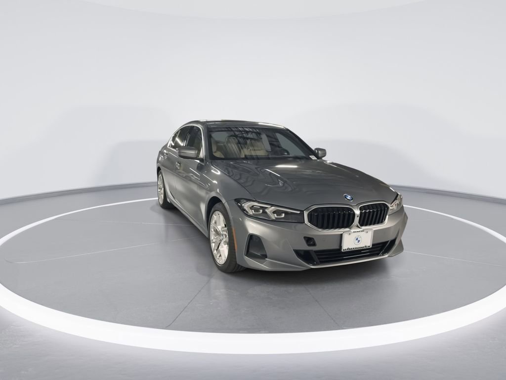 New 2025 BMW 330i xDrive Sedan w/ Convenience Package image 2