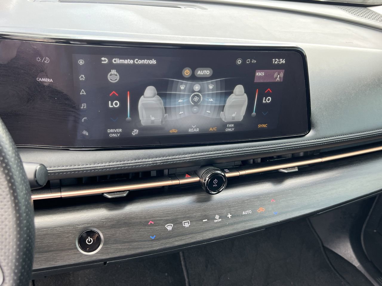 Used 2023 Nissan Ariya FWD image 7