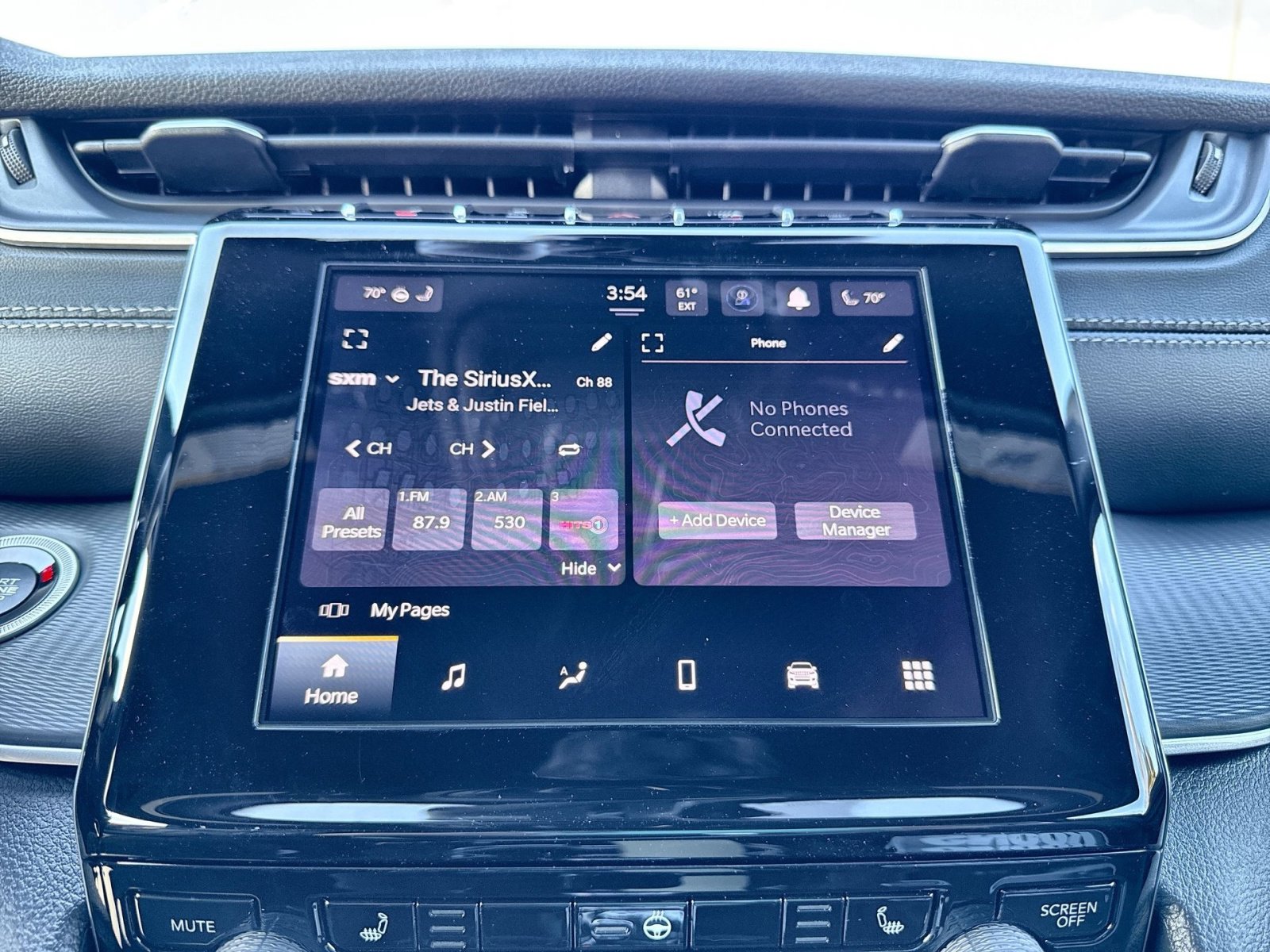 New 2025 Jeep Grand Cherokee Laredo image 18