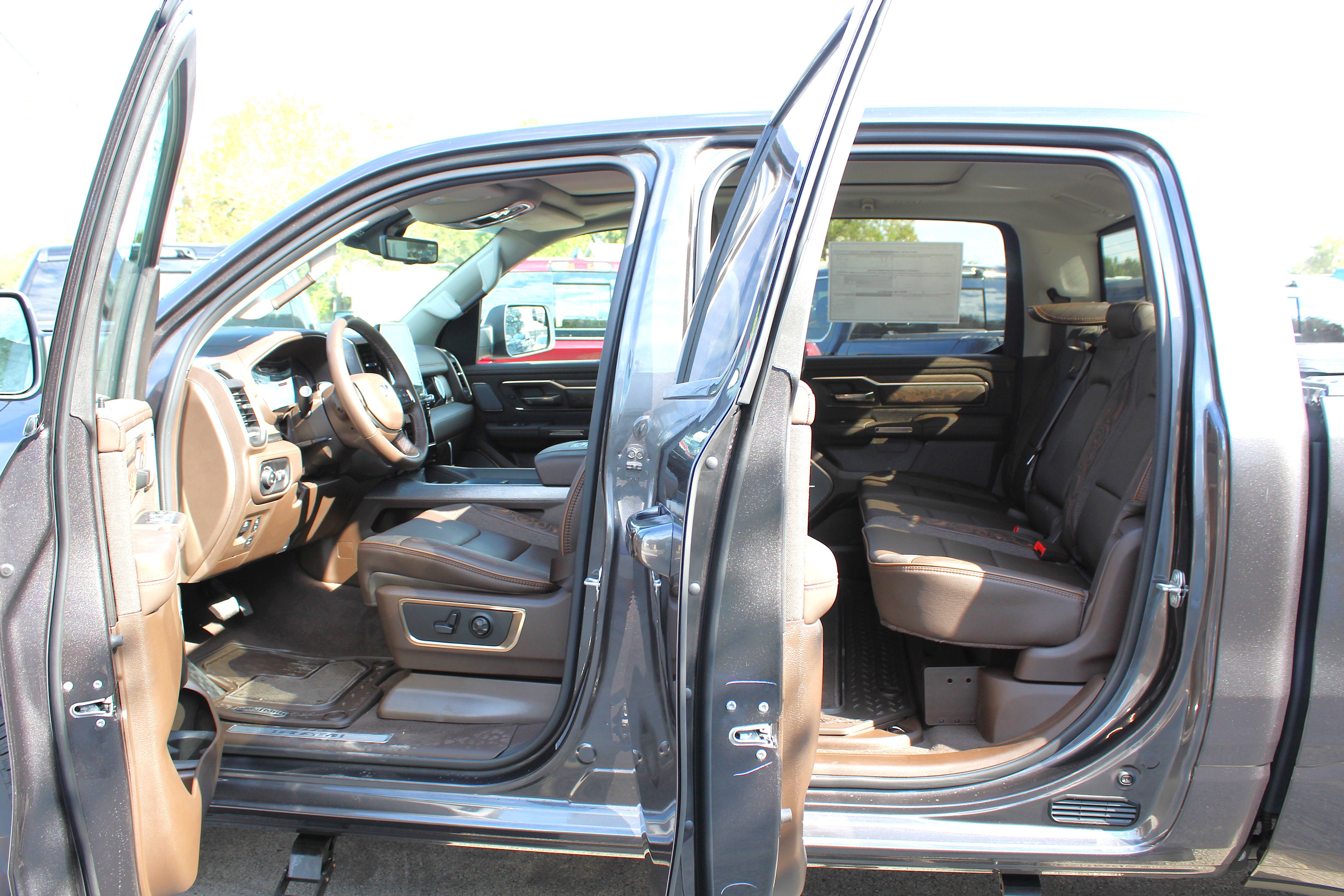 New 2026 RAM 1500 Limited image 10