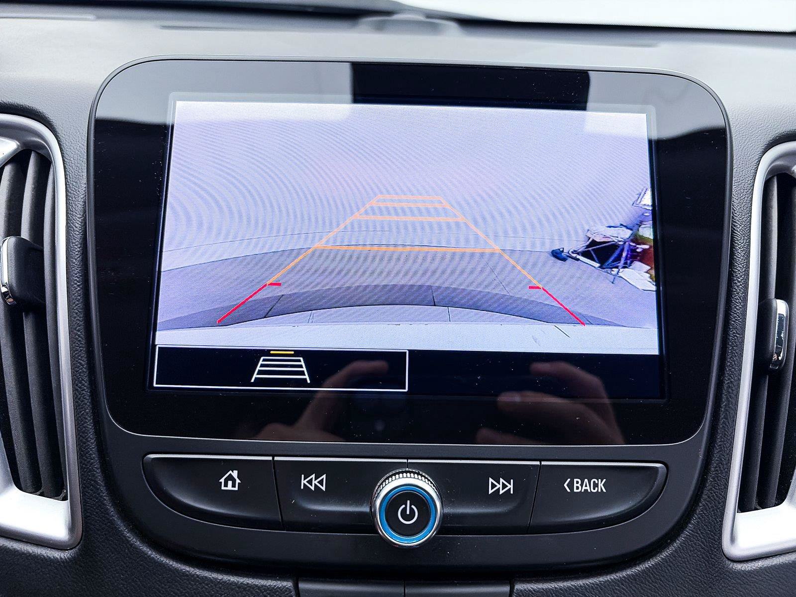 Used 2024 Chevrolet Malibu LS FWD image 5