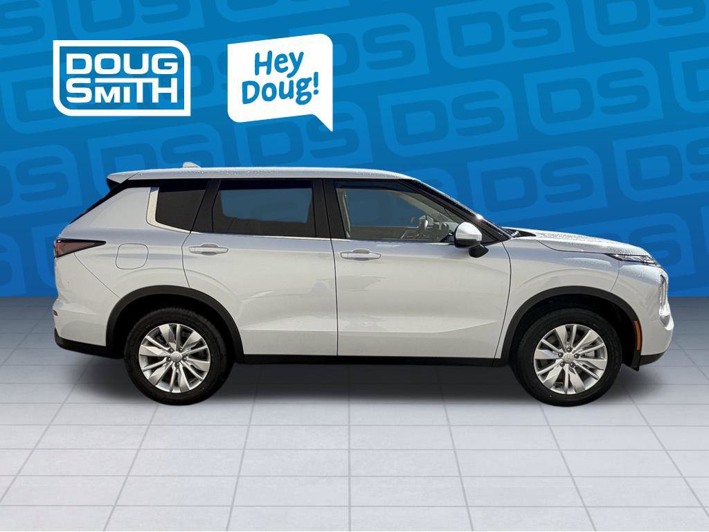 New 2026 Mitsubishi Outlander ES AWD/4WD image 6