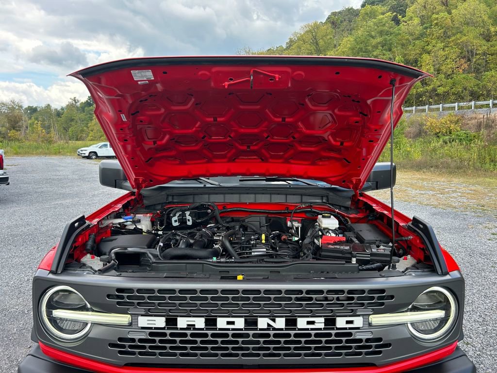 Used 2023 Ford Bronco Badlands image 28