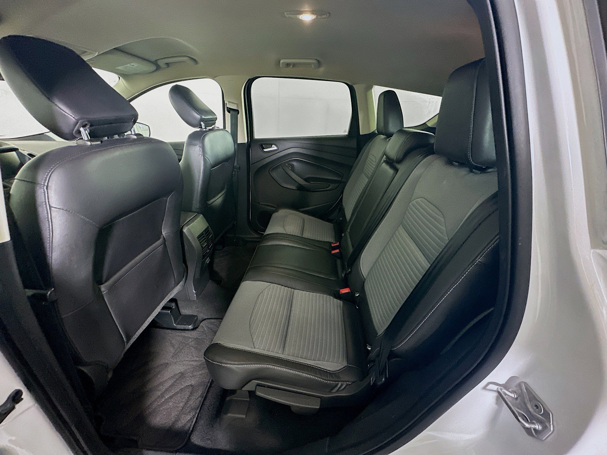 Used 2019 Ford Escape SE AWD/4WD image 28