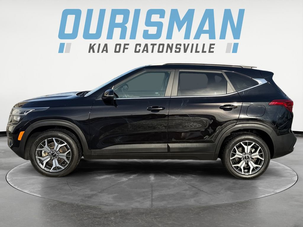 Used 2022 Kia Seltos EX image 3