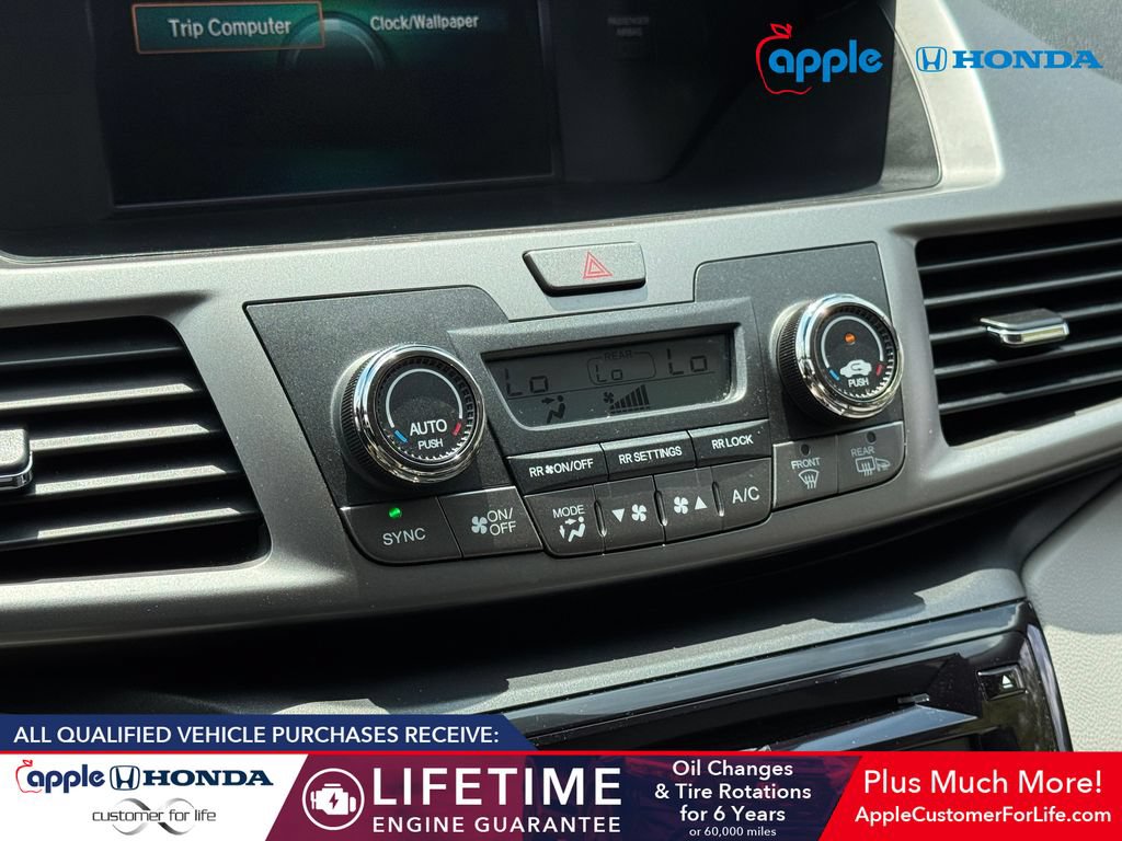 Used 2016 Honda Odyssey SE image 14