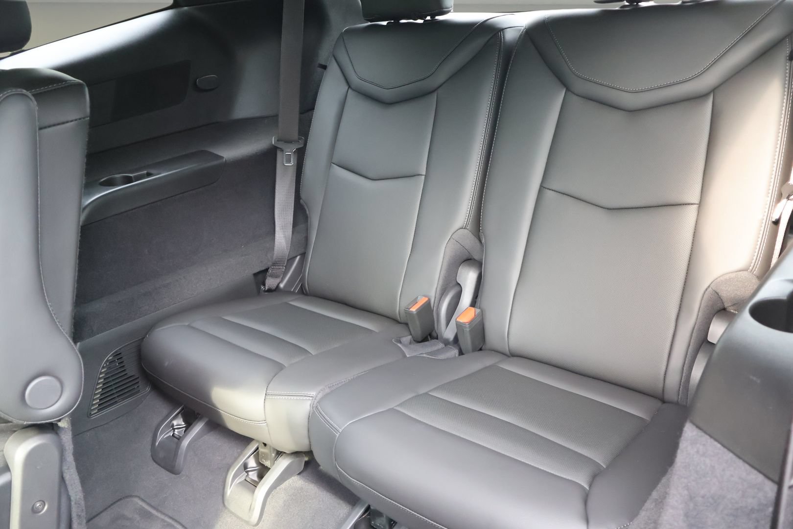 Certified 2024 Cadillac XT6 Premium Luxury FWD image 12