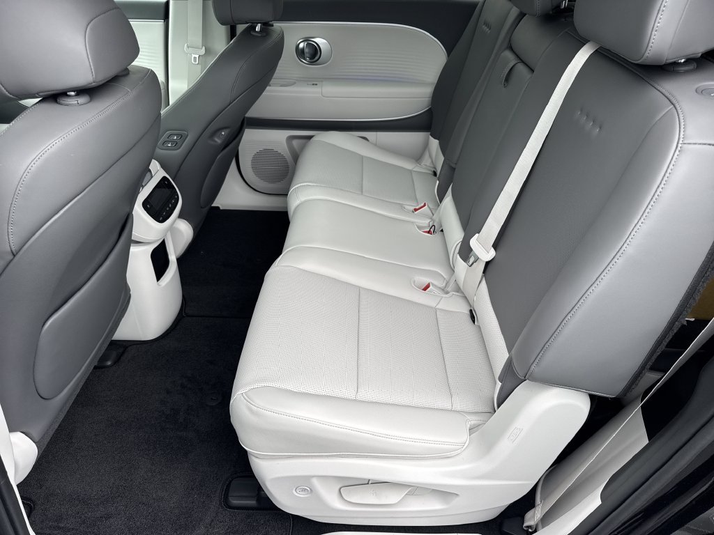 New 2026 Hyundai Ioniq 9 SEL AWD/4WD image 19