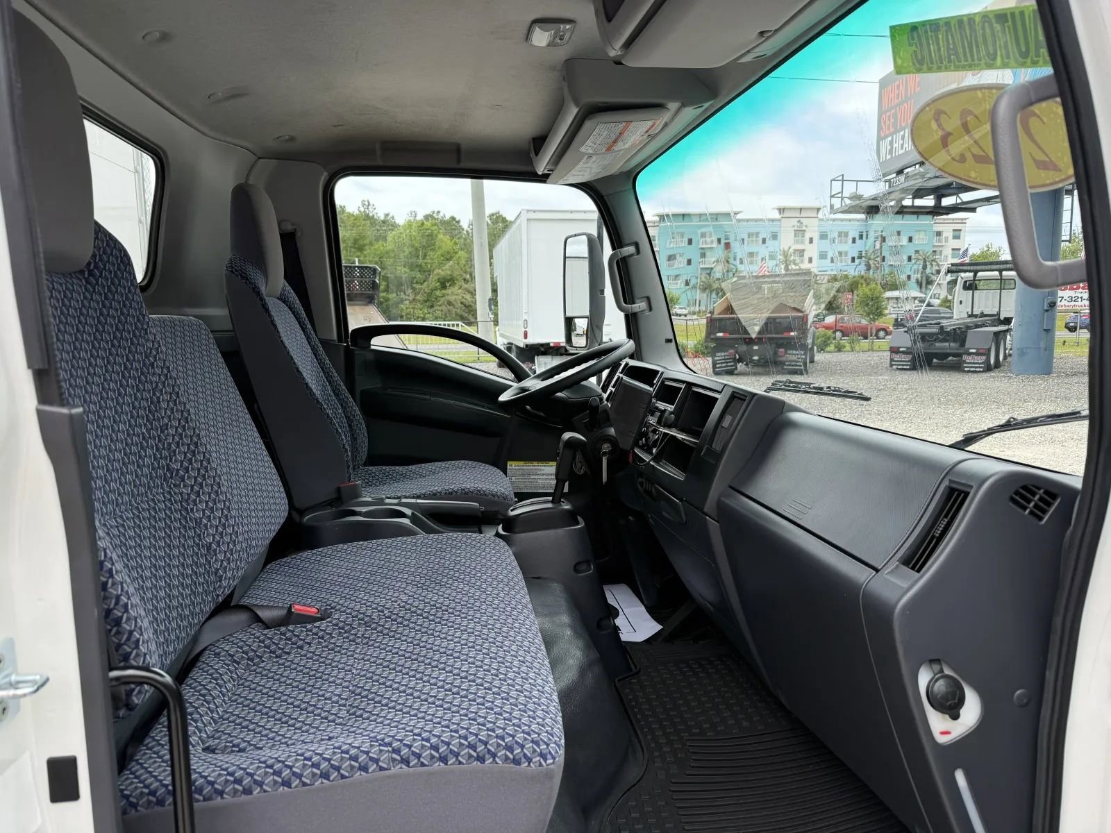 Used 2023 Chevrolet Low Cab Forward 5500XD RWD image 27