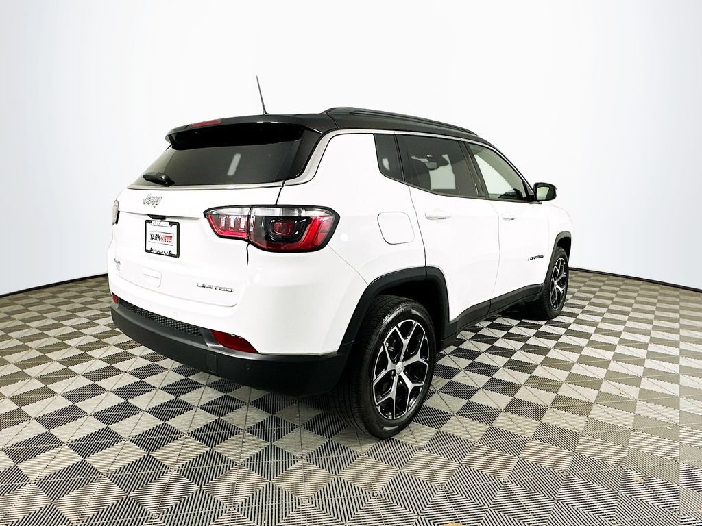 Certified 2024 Jeep Compass Limited AWD/4WD image 11