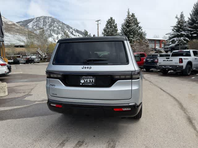 New 2026 Jeep Grand Wagoneer Summit AWD/4WD image 10