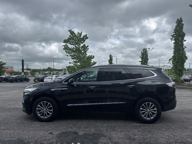 Used 2024 Buick Enclave Premium AWD/4WD image 16