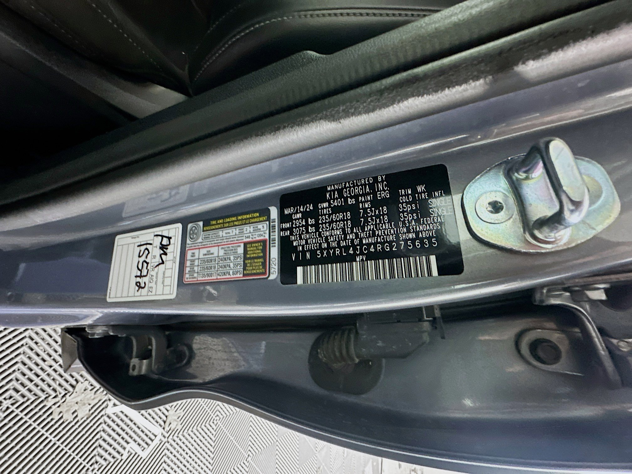 Used 2024 Kia Sorento S image 12