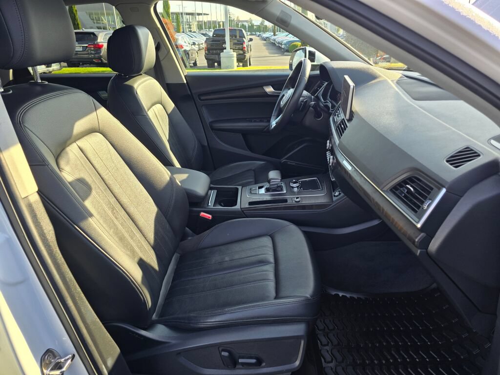 Used 2019 Audi Q5 2.0T Premium Plus AWD/4WD image 27