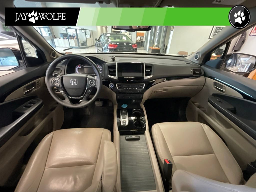 Used 2017 Honda Pilot Touring image 8