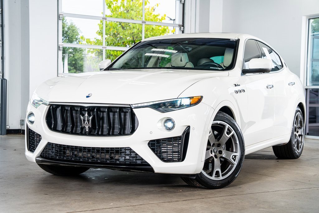 Used 2022 Maserati Levante Modena image 2